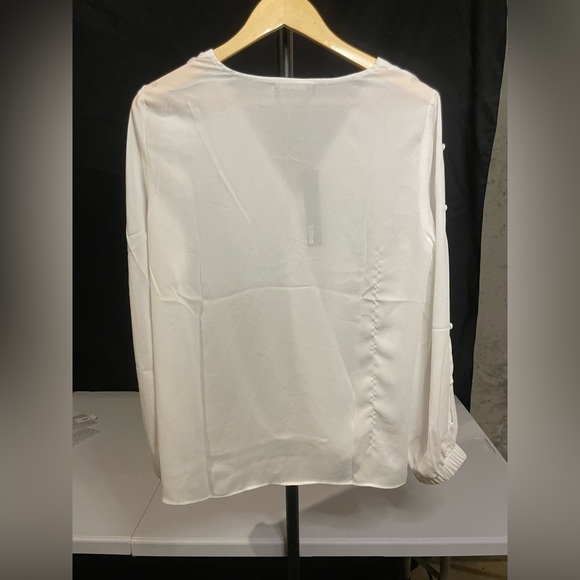 Krisa, surplice, Elegant Cold Arm White Women's Top, size Large - Picture 4 of 5